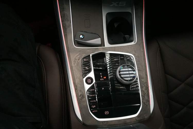 Used BMW X5 2023 xDrive 30Li Luxury M Sport Night Edition Package
