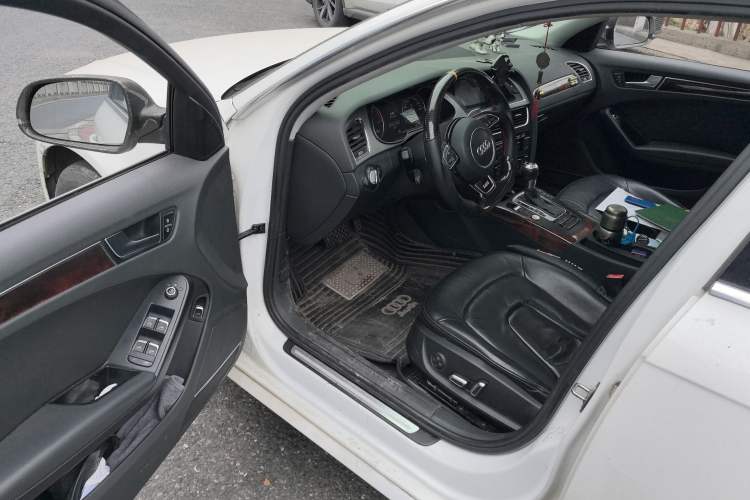 Used Audi A4L 2013 35 TFSI Automatic Comfort Model