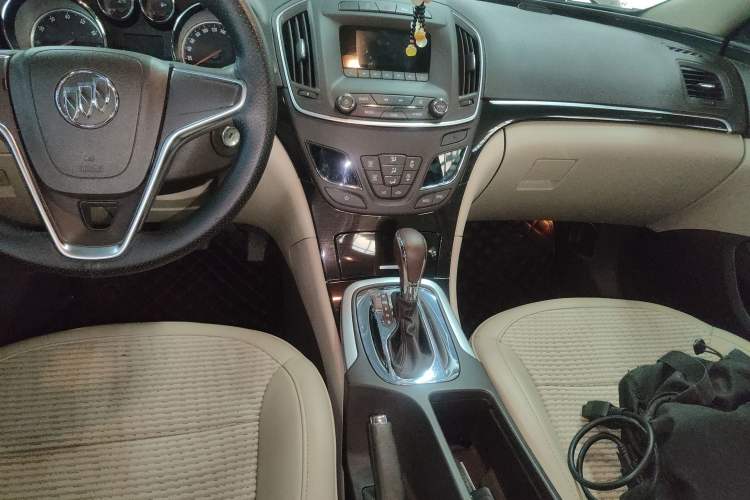 Used Buick Regal 2015 2.0L Leading Fashion Edition
