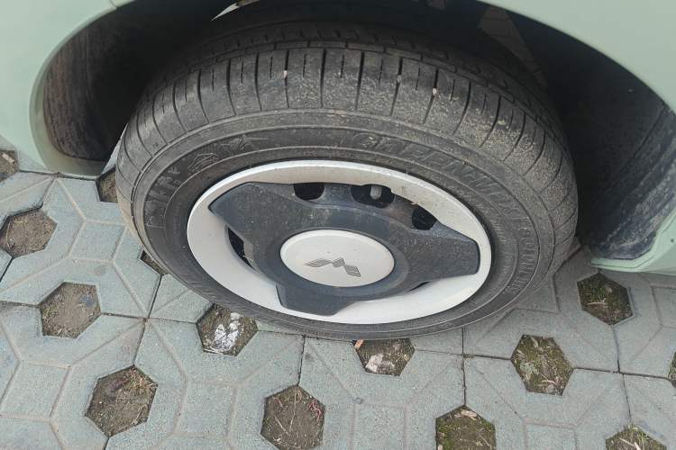 Used Wuling Hongguang MINIEV 2022 Macaron Premium Model – Lithium Iron Phosphate