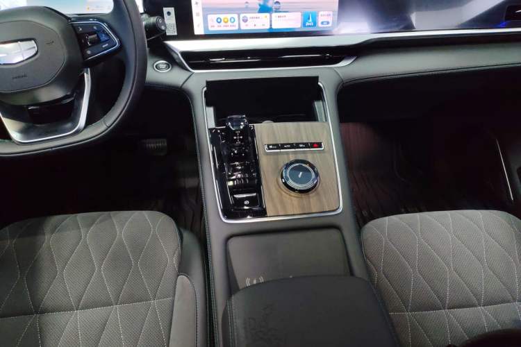 Used Geely Auto Monjaro L 2025 Dongfang Yao 2.0TD Automatic All-Wheel-Drive Wangyue Edition