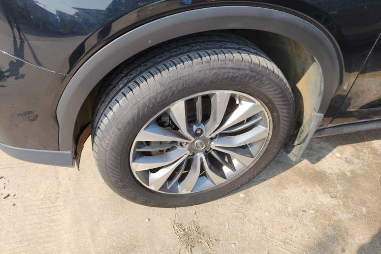 Used GAC Trumpchi GS8 2017 320T Two-Wheel Drive Luxury Smart Connectivity Version (7 Seats)