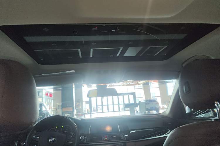 Used BMW 5 Series (Import) 2015 520i Elegant Edition
