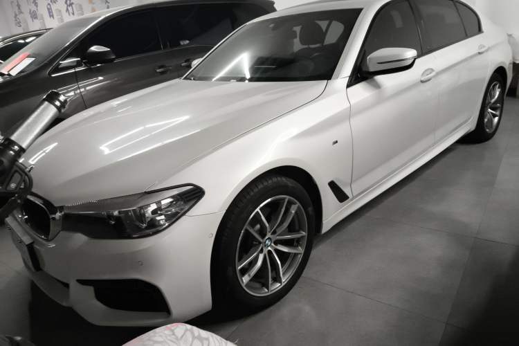 Used BMW 5 Series 2019 525Li M Sport Package