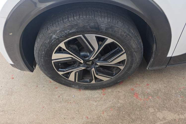 Used NETA U 2023 NETA U-Ⅱ 400 U Show Edition – Lithium Iron Phosphate
