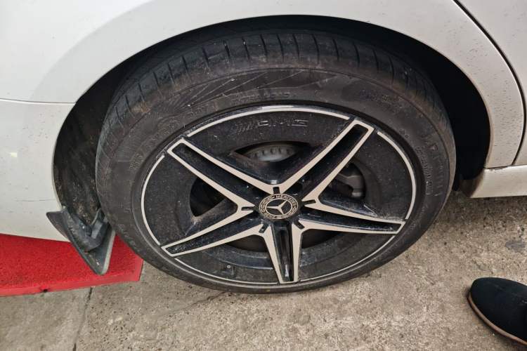 Used Mercedes-Benz C-Class 2024 Facelifted C-Class 260 L Night Edition Sports Version
