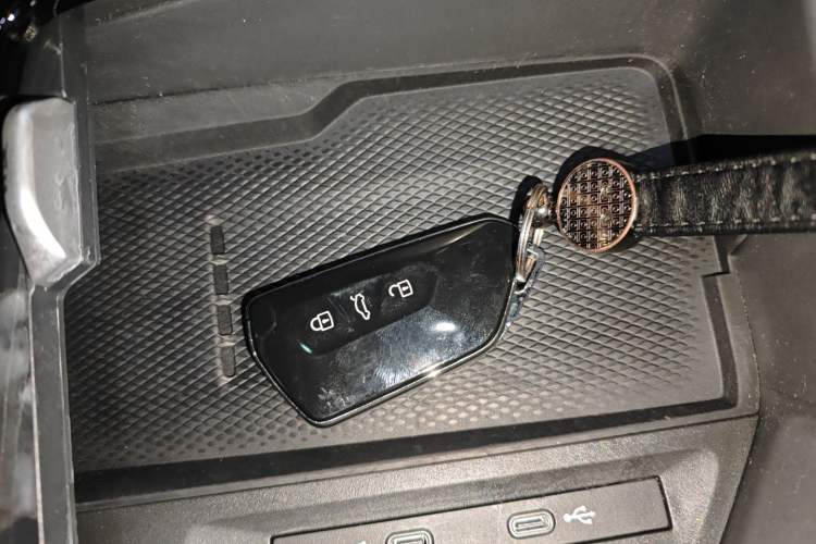 Used Volkswagen Passat 2025 Pro 380TSI Starry Dragon Edition
