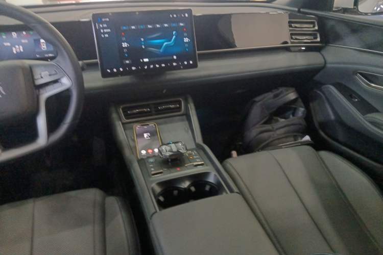 Used BYD Qin L 2025 DM-i Smart Drive 120KM Superior Model
