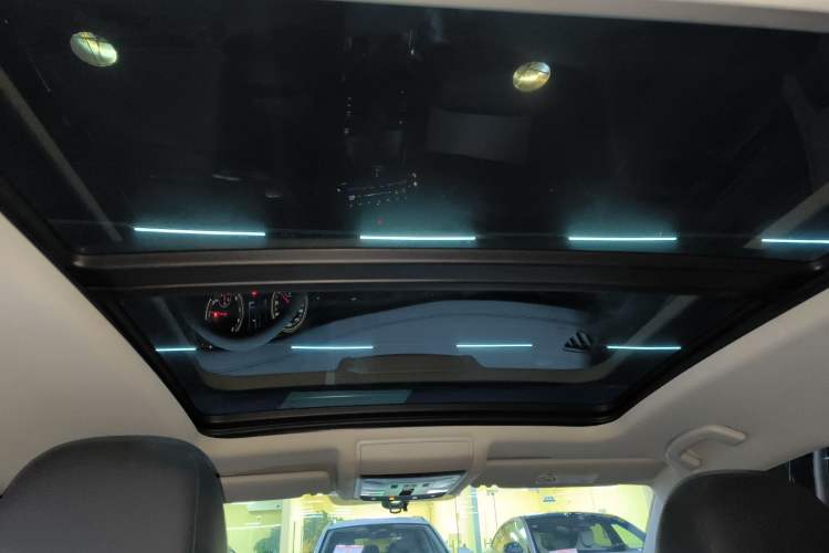 Used Volkswagen Passat 2020 330TSI Elite Edition China VI
