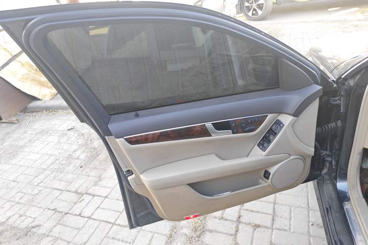 Used Mercedes-Benz C-Class 2013 C 260 Elegant Grand Edition
