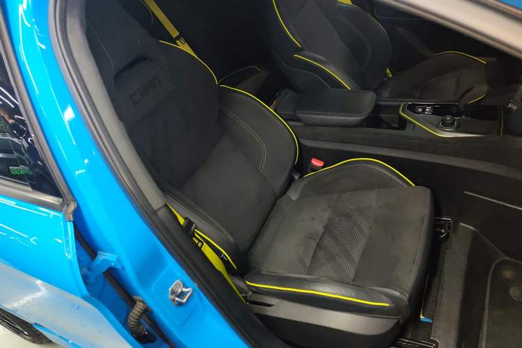 Used Lynk & Co 03 2022 03+ Cyan Custom Performance Kit
