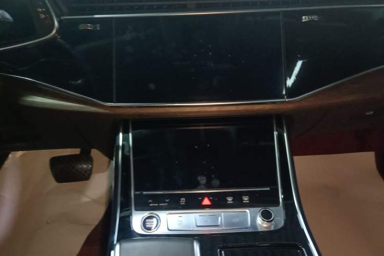 Used Audi Q7 2023 45 TFSI quattro S line Sport model
