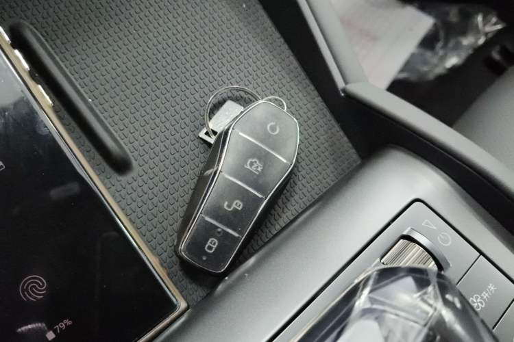 Used BYD Qin L 2025 DM-i Smart Drive 120KM Leading Model