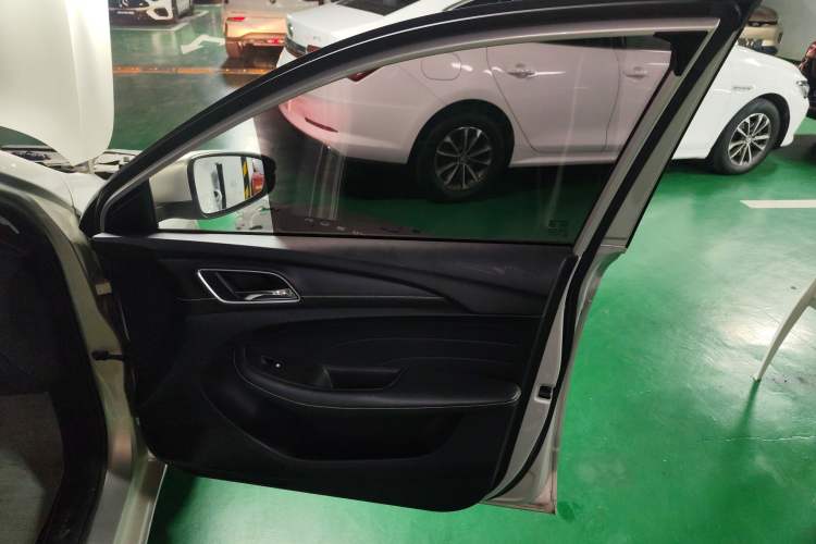 Used Roewe Ei5 2019 Luxury Edition
