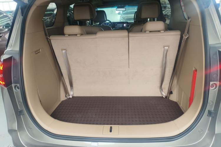 Used Buick GL8 2021 ES Landtrek 653T Luxury Model
