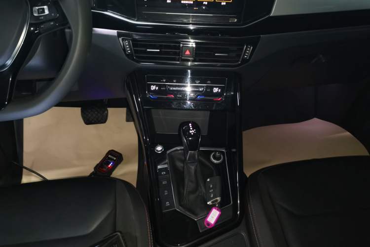 Used Volkswagen Tayron 2020 280TSI Two-Wheel Drive Luxury Connect Edition
