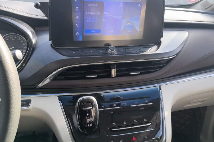 Used Buick GL8 2020 Land Cruiser Executive Class 652T Comfort Model
