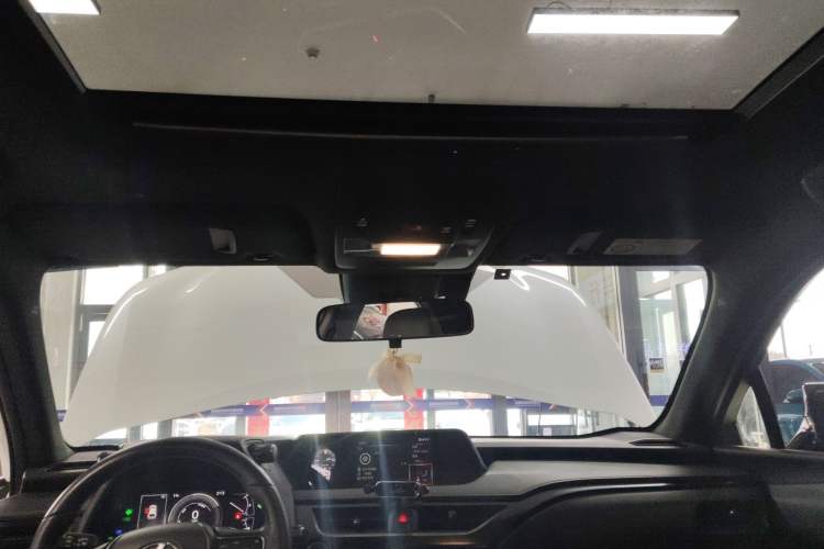 Used Lexus UX 2020 260h Explore & Adventure Edition