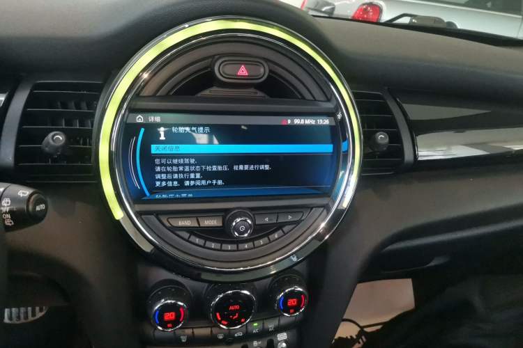 Used  MINI 2019 1.5T COOPER Racing Edition Five-Door Model
