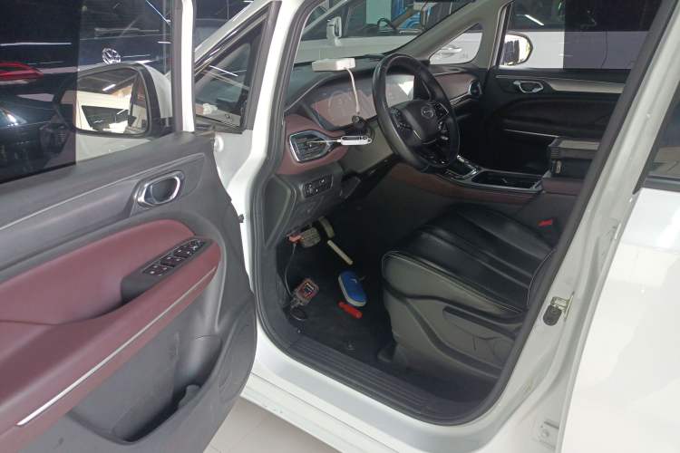 Used GAC Trumpchi M6 2021 PRO 270T DCT Luxury Edition
