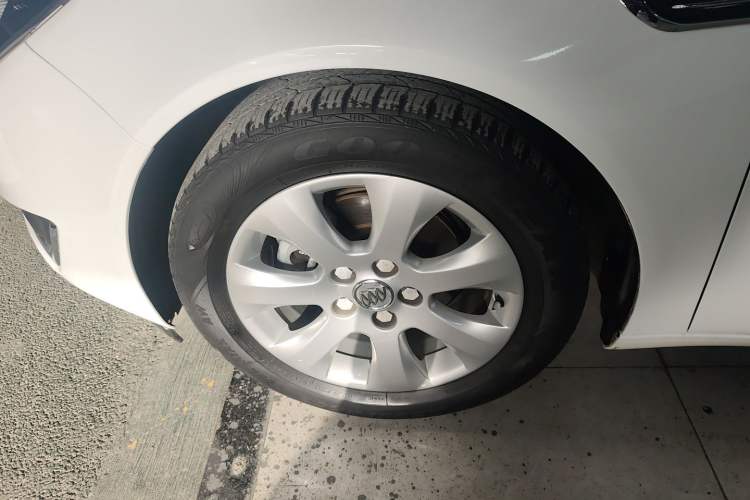 Used Buick Regal 2014 2.0L Leading Fashion Edition