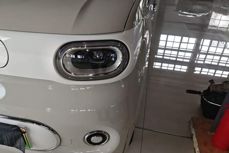 Used Wuling Hongguang MINIEV 2024 3rd Generation 215km Advanced Version
