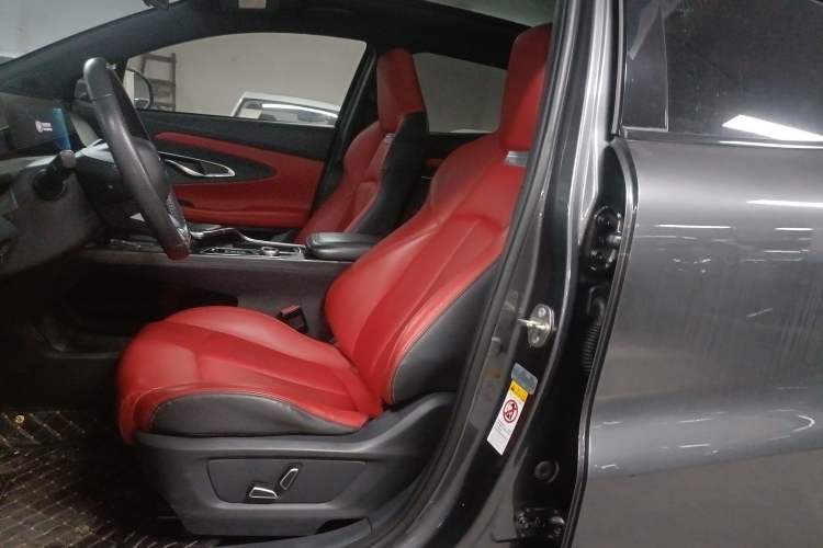 Used Changan UNI-T 2020 1.5T Prestige Version
