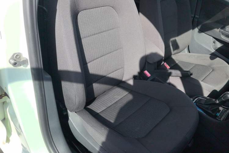 Used Volkswagen Bora 2015 Value Edition 1.6L Automatic Fashion Version
