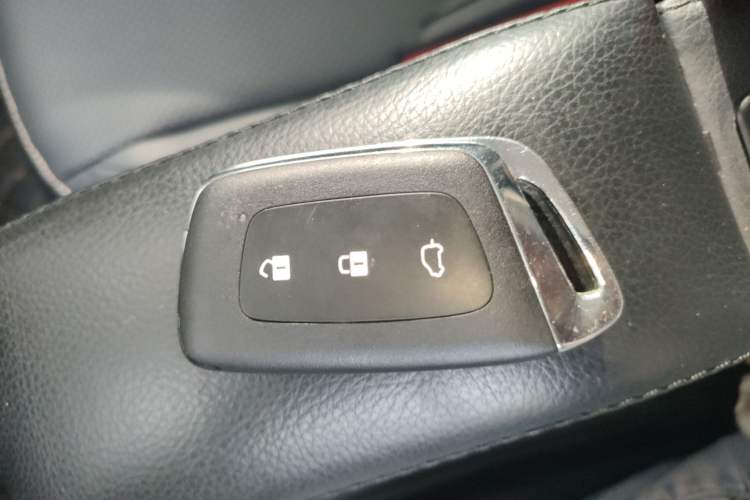 Used Baojun KiWi EV 2021 Designer Lithium Iron Phosphate