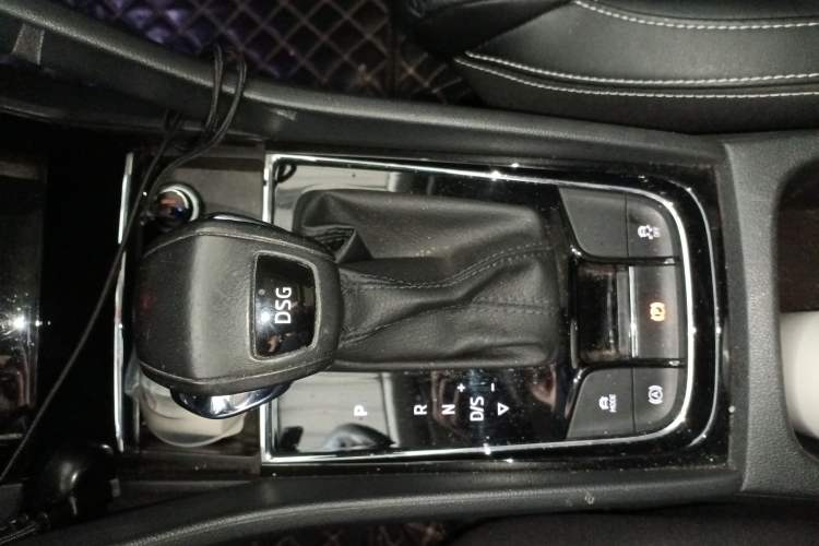 Used Skoda Kodiaq 2019 Facelifted TSI330 5-Seater Two-Wheel-Drive Luxury Enjoyment Edition China VI Standard