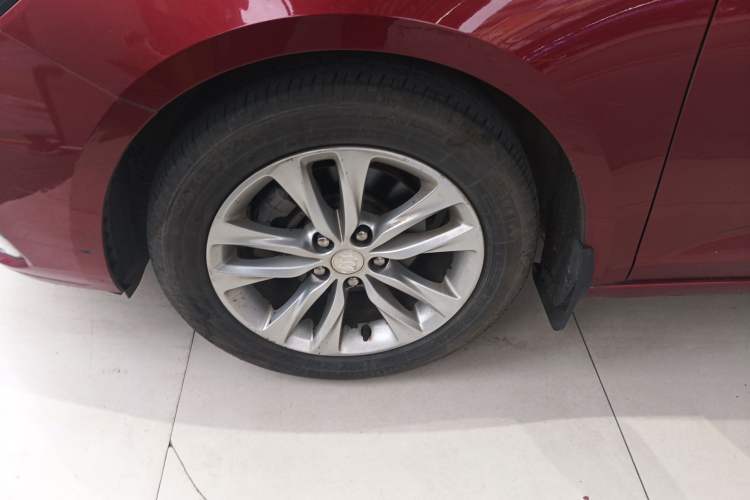 Used Buick Verano 2019 Sedan 20T Dual-Clutch Leading Model