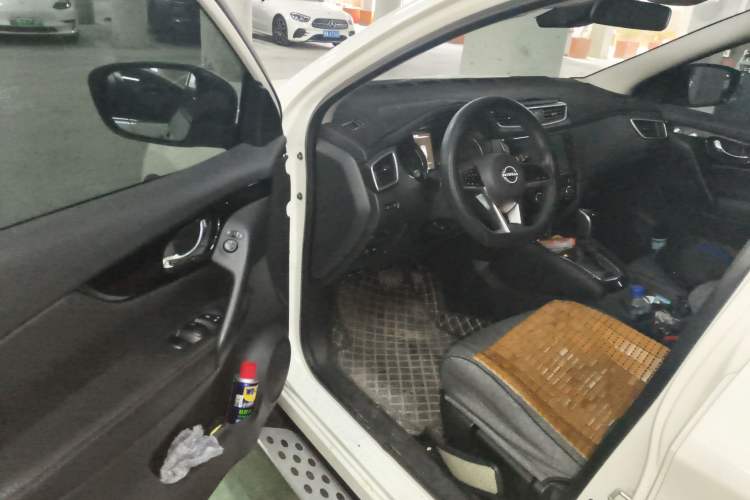 Used Nissan Qashqai 2023 Classic 2.0L CVT XV Comfort Edition