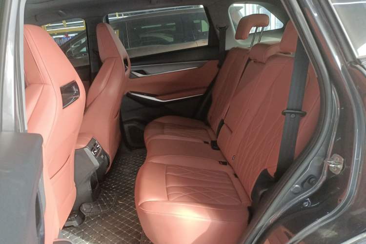 Used Changan CS75 PLUS 2024 3rd Generation Champion Edition 1.5T Intelligent Drive Dynamic Model
