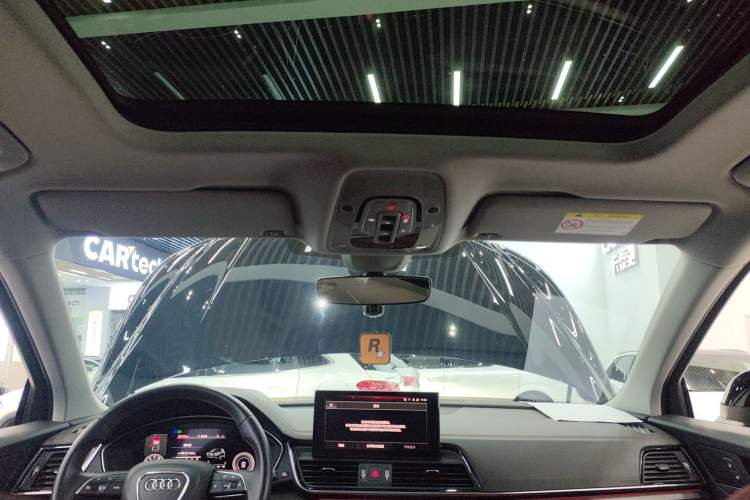 Used Audi Q5L 2022 40T Fashionable and Dynamic Model
