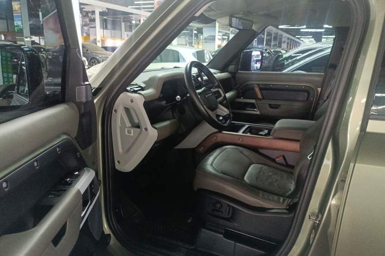 Used Land Rover Defender 2022 110 P400 Dark Edition