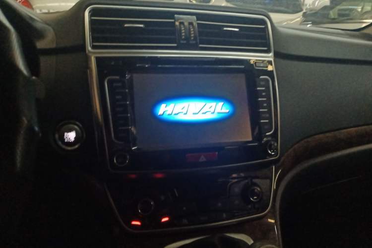 Used Haval H6 2015 Revised Version Sport Edition 1.5T Manual Transmission Two-Wheel Drive Elite Grade
