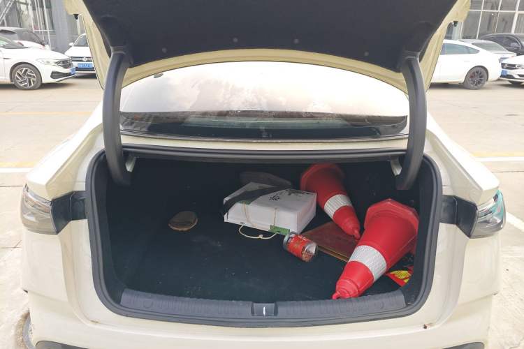 Used BYD Seal 06 New Energy 2025 DM-i Intelligent Drive 120KM Flagship Model