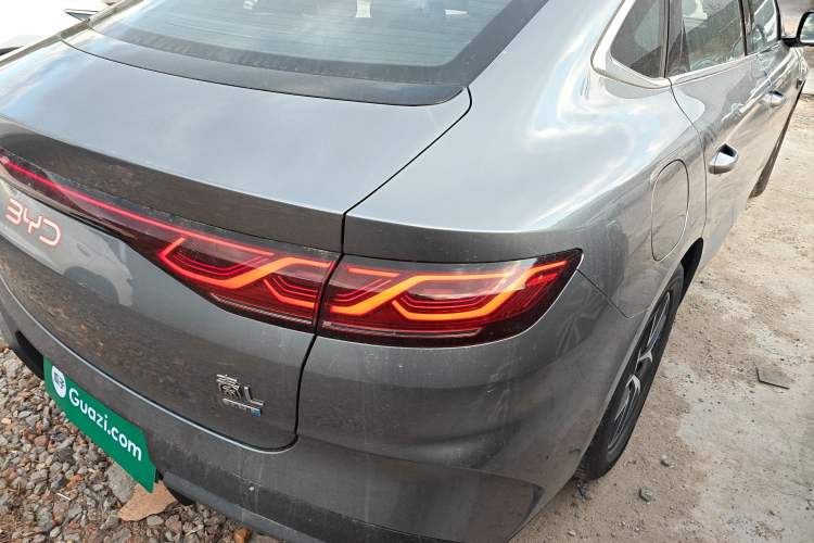 Used BYD Qin L 2025 DM-i Smart Drive 120KM Superior Model
