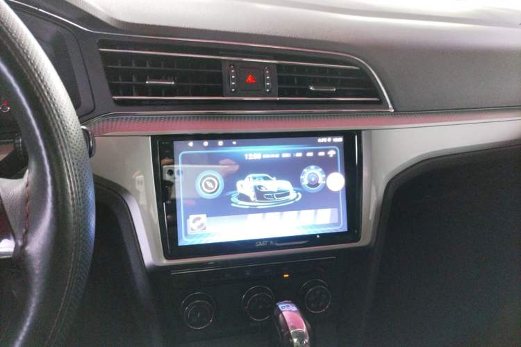 Used Volkswagen Lamando 2019 230TSI DSG Fashion Edition China VI
