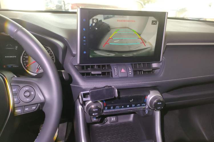 Used Toyota Wildlander 2022 2.0L CVT Two-Wheel Drive Luxury Edition
