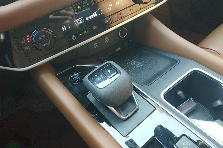 Used Nissan Terra 2024 380 VC-TURBO Four-Wheel Drive Prestige Edition 6 Seats
