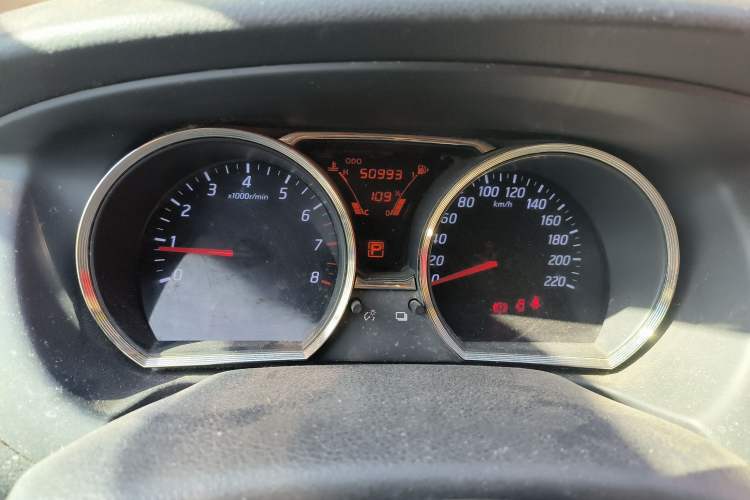 Used Nissan Livina 2013 JINRUI 1.6XV CVT Luxury Edition