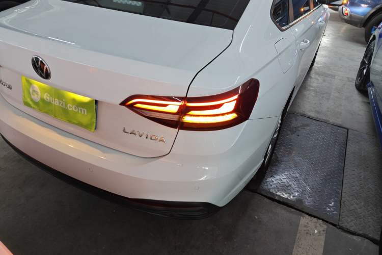 Used Volkswagen Lavida 2023 1.5L Automatic De Yi Edition