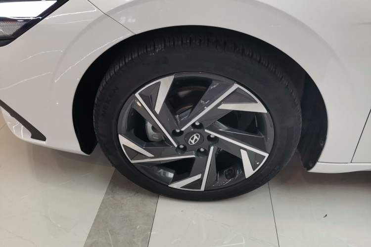 Used Hyundai Elantra 2023 1.5L CVT GLX Elite Edition