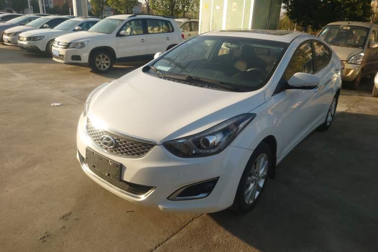 Used Hyundai Elantra 2016 1.6L Manual Prestige Edition
