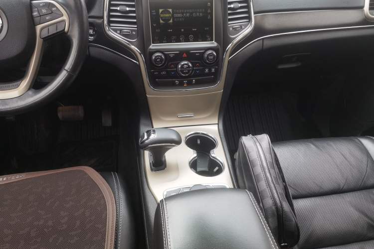 Used  Grand Cherokee (Import) 2014 3.6L Elite Navigation Edition