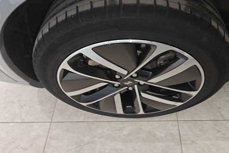 Used Li Auto L9 2022 Max model