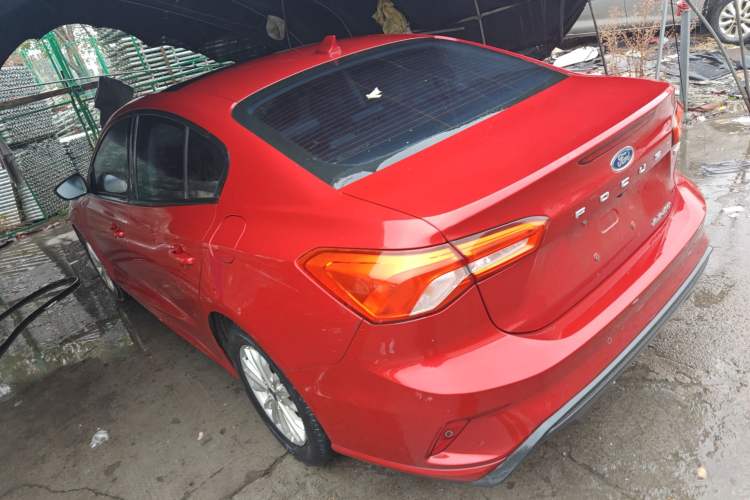 Used Ford Focus 2020 Sedan EcoBoost 180 Automatic Trend Edition
