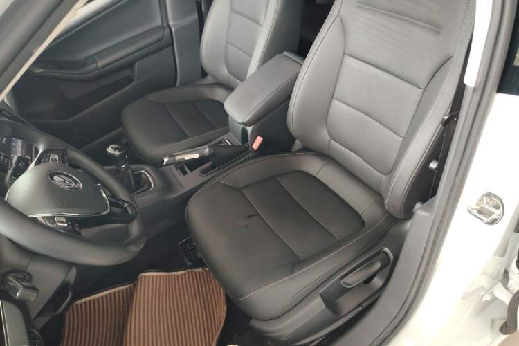 Used Volkswagen Sagitar 2018 1.6L Manual Comfort Model