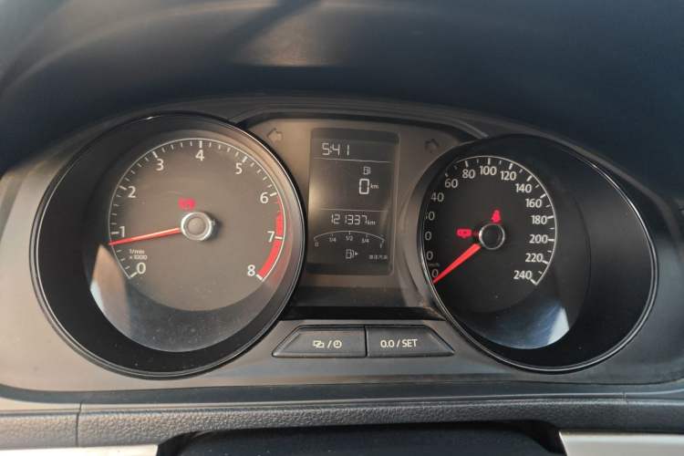 Used Volkswagen Lavida 2017 1.6L Manual Fashion Edition
